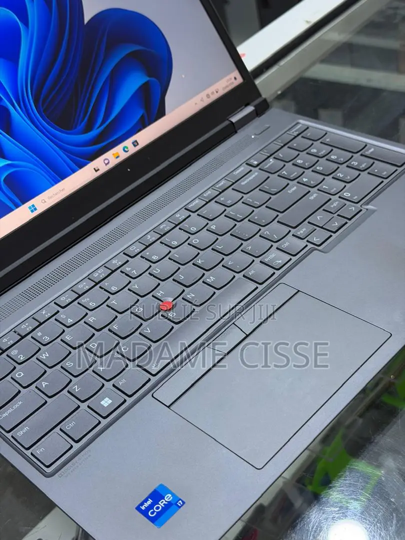 Nouveau Lenovo ThinkPad P15s 64GB Intel Core i7 SSD 1T