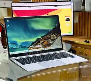 Nouveau HP EliteBook 840 G8 16GB Intel Core i7 SSD 512GB