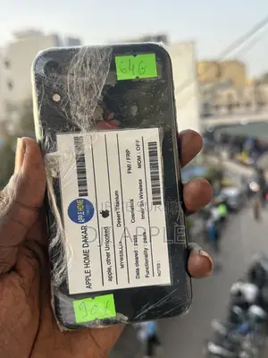 Nouveau Apple iPhone XR 64 GB Noir