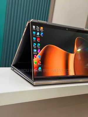 Nouveau HP Spectre X360 13 8GB Intel Core i5 SSD 512GB