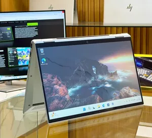 Nouveau HP EliteBook x360 1040 G7 16GB Intel Core i7 SSD 256GB