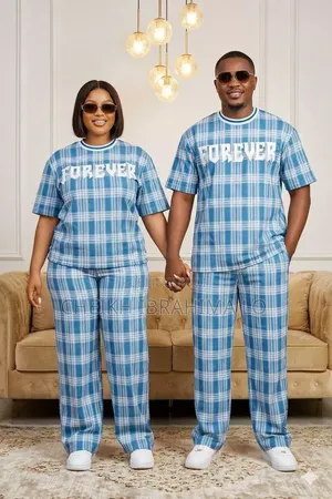 Ensembles Couples De Très Bonnes Qualités