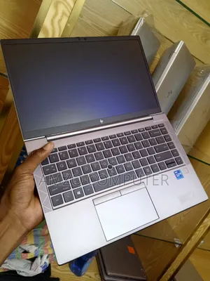Ordinateur portable HP ZBook Firefly G8 16GB Intel Core i7 SSD 256GB