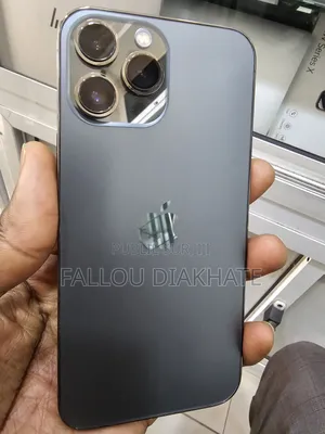 Nouveau Apple iPhone 11 Pro Max 64 GB Autre