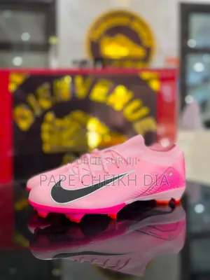 Crampons Nike