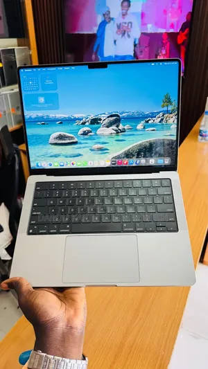 Nouveau Apple MacBook Pro 2021 M1 16GB Apple M1 Pro SSD 512GB