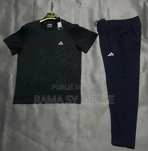 Des Vêtements De Sport