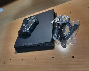  PS4 Slim Flashée Disponible ! 10 Jeux Inclus 