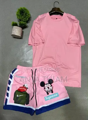 Ensemble T-Shirt Et Short Suprême