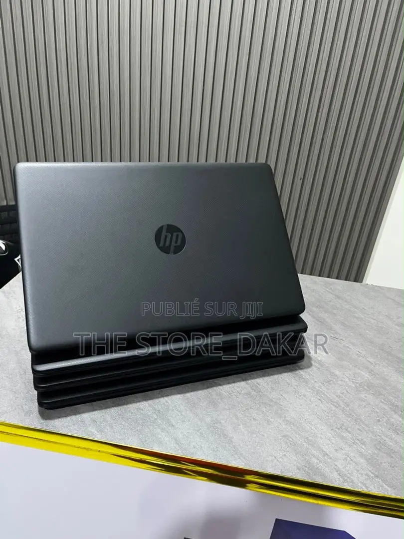 Ordinateur portable HP 15 8GB Intel Core i5 HDD+SSD 1T