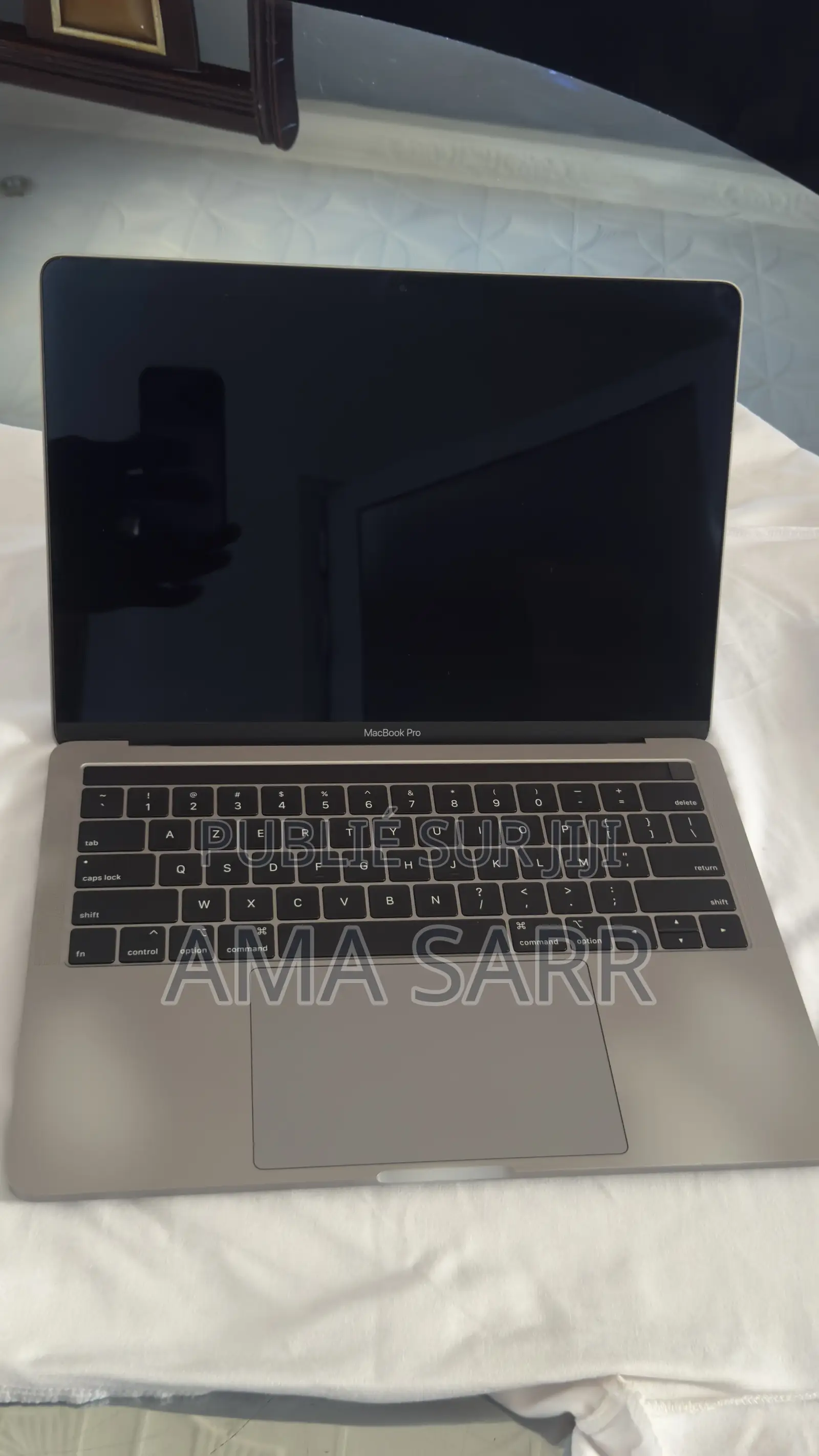Apple MacBook Pro 2020 16GB Intel Core i7 SSHD+SSD 512GB