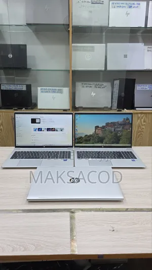 Ordinateur portable HP ProBook 650 G8 16GB Intel Core i7 SSD 256GB