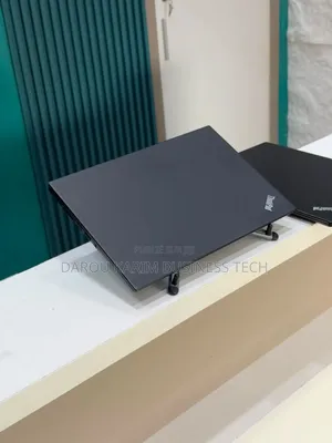 Nouveau Lenovo ThinkPad X280 16GB Intel Core i5 SSD 256GB