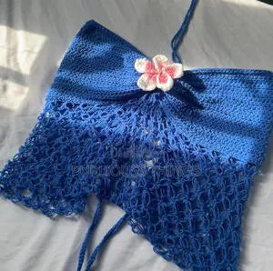 Top d'Hibiscus Au Crochet