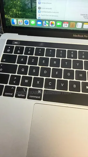 Nouveau Apple MacBook Pro 2019 16GB Intel Core i5 SSD 512GB