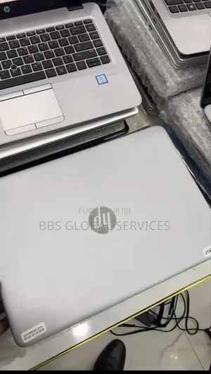 Ordinateur portable HP EliteBook 840 G4 16GB Intel Core i7 SSD 1T