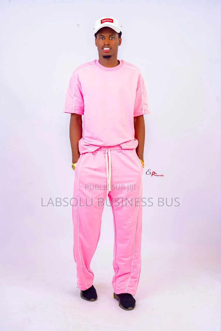 Les Ensemble Sont Disponibles Chez l'Absolu Business