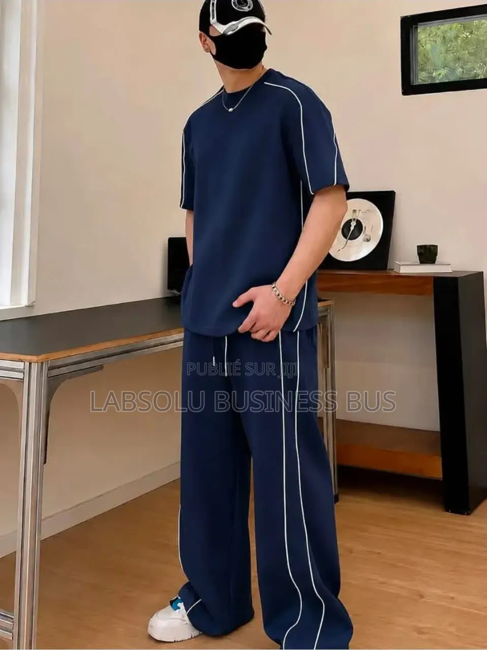 Les Ensemble Sont Disponibles Chez l'Absolu Business
