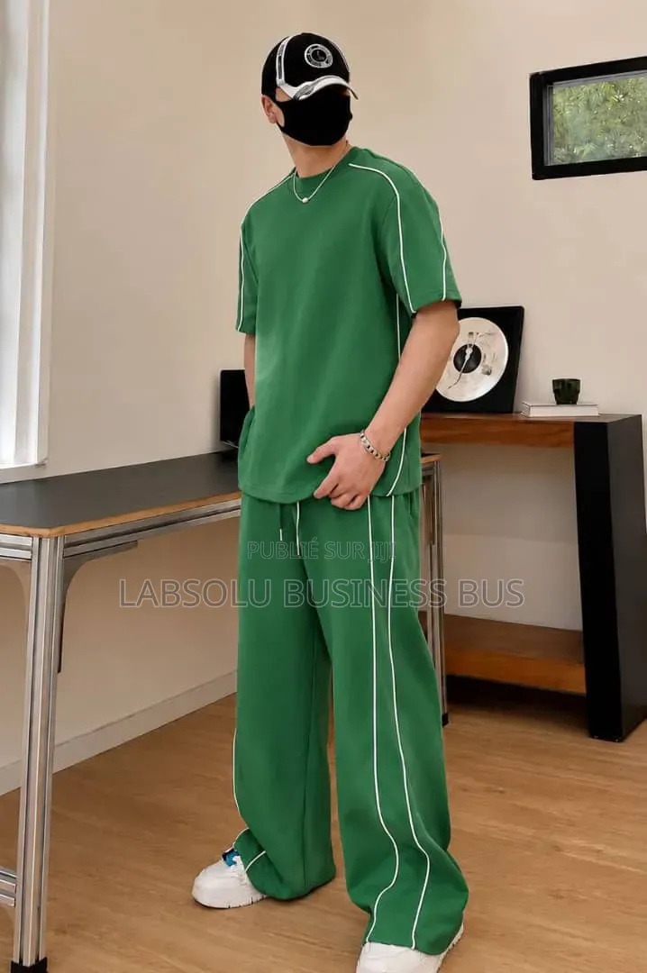 Les Ensemble Sont Disponibles Chez l'Absolu Business