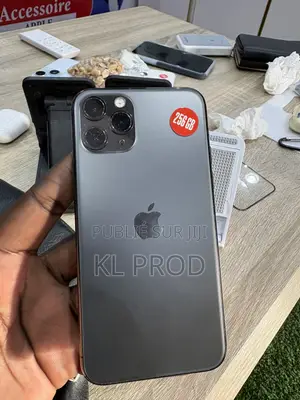 Nouveau Apple iPhone 11 Pro 256 GB Noir