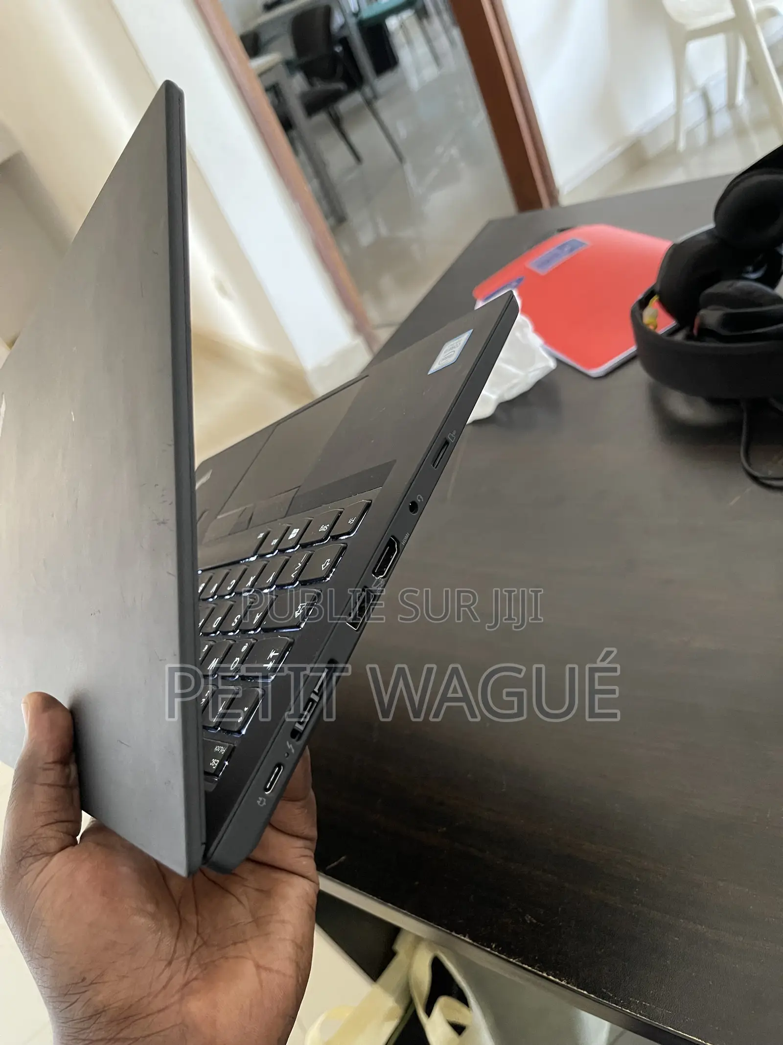 Ordinateur portable Lenovo ThinkPad T490s 8GB Intel Core i5 SSD 512GB