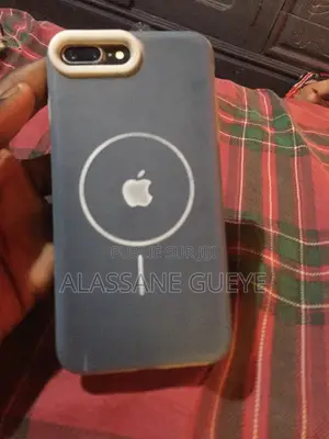 Apple iPhone 8 Plus 64 GB Noir