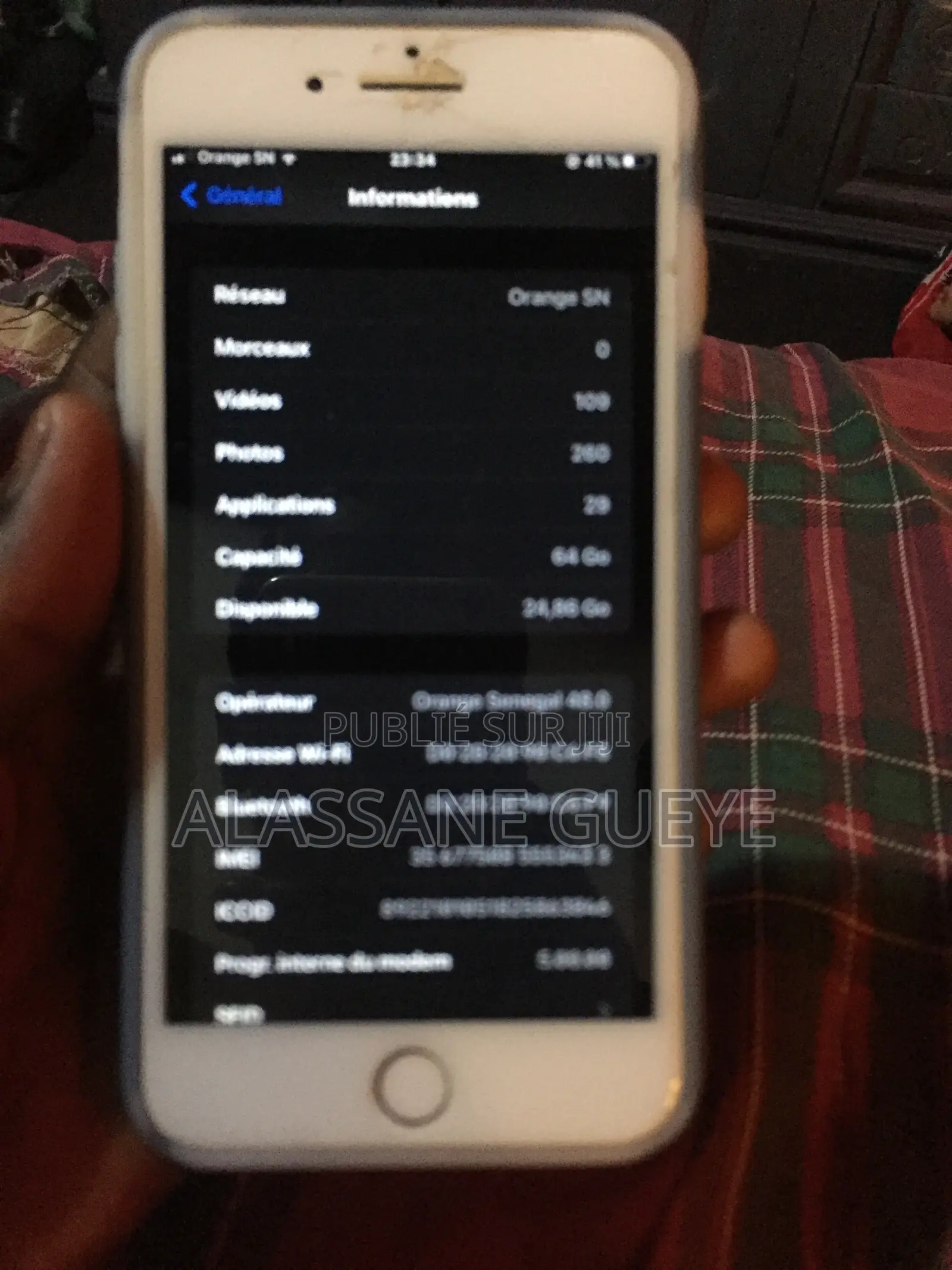 Apple iPhone 8 Plus 64 GB Noir