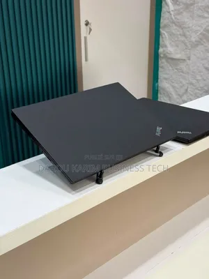 Nouveau Lenovo ThinkPad P14s 16GB Intel Core i7 SSD 256GB