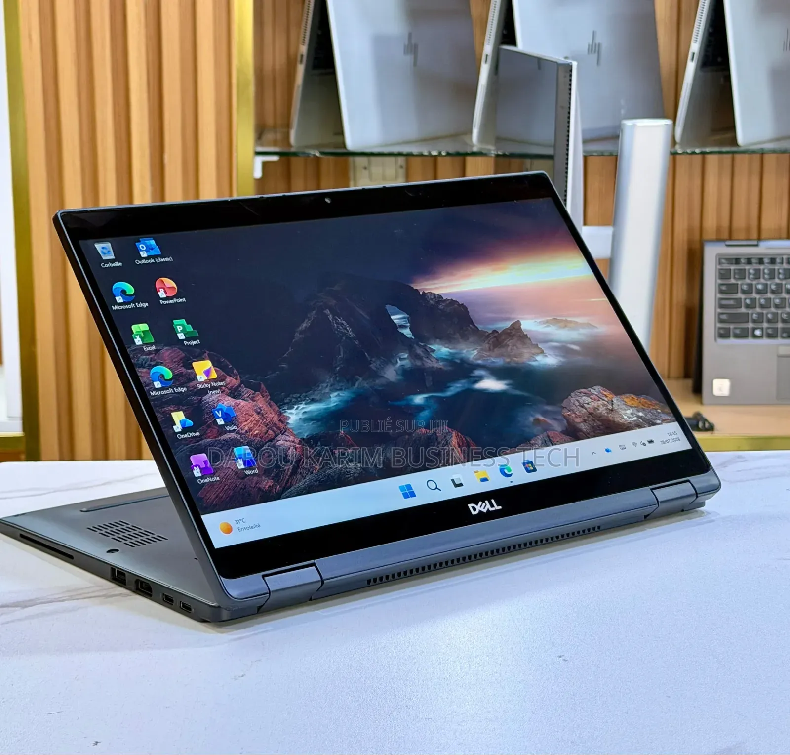 Nouveau Dell Latitude 7390 2-in-1 8GB Intel Core i5 SSD 256GB