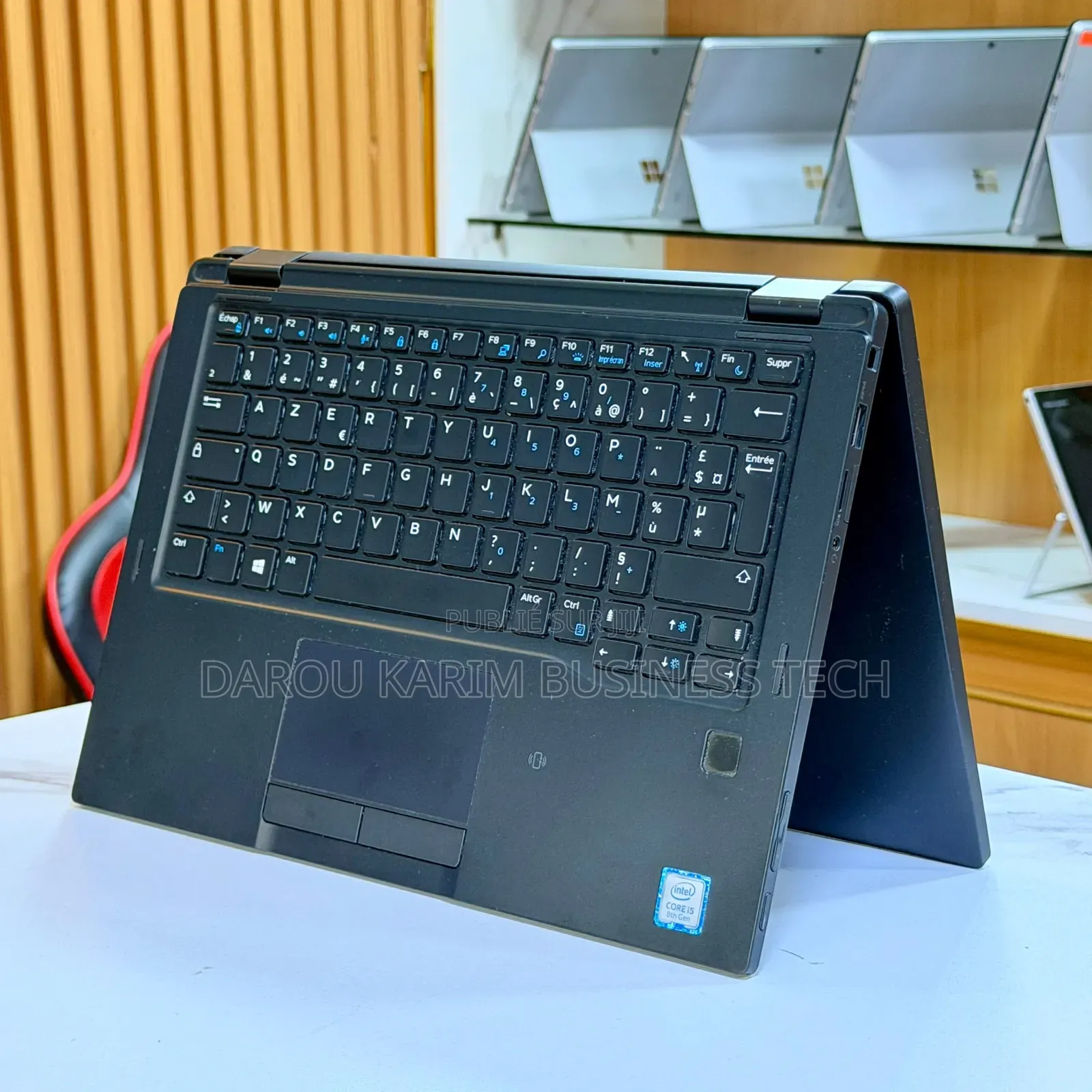 Nouveau Dell Latitude 7390 2-in-1 8GB Intel Core i5 SSD 256GB