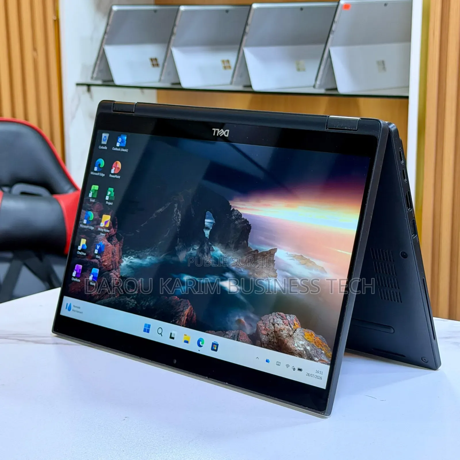 Nouveau Dell Latitude 7390 2-in-1 8GB Intel Core i5 SSD 256GB