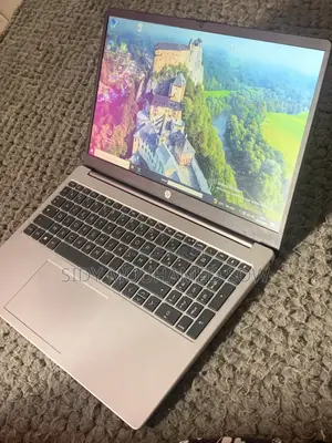Nouveau Ordinateur portable HP 255 8GB AMD SSD 512GB