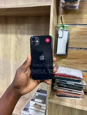 Nouveau Apple iPhone 11 128 GB Noir