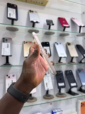 Nouveau Apple iPhone 13 256 GB Rose