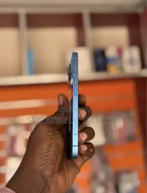 Nouveau Apple iPhone 13 128 GB Bleu
