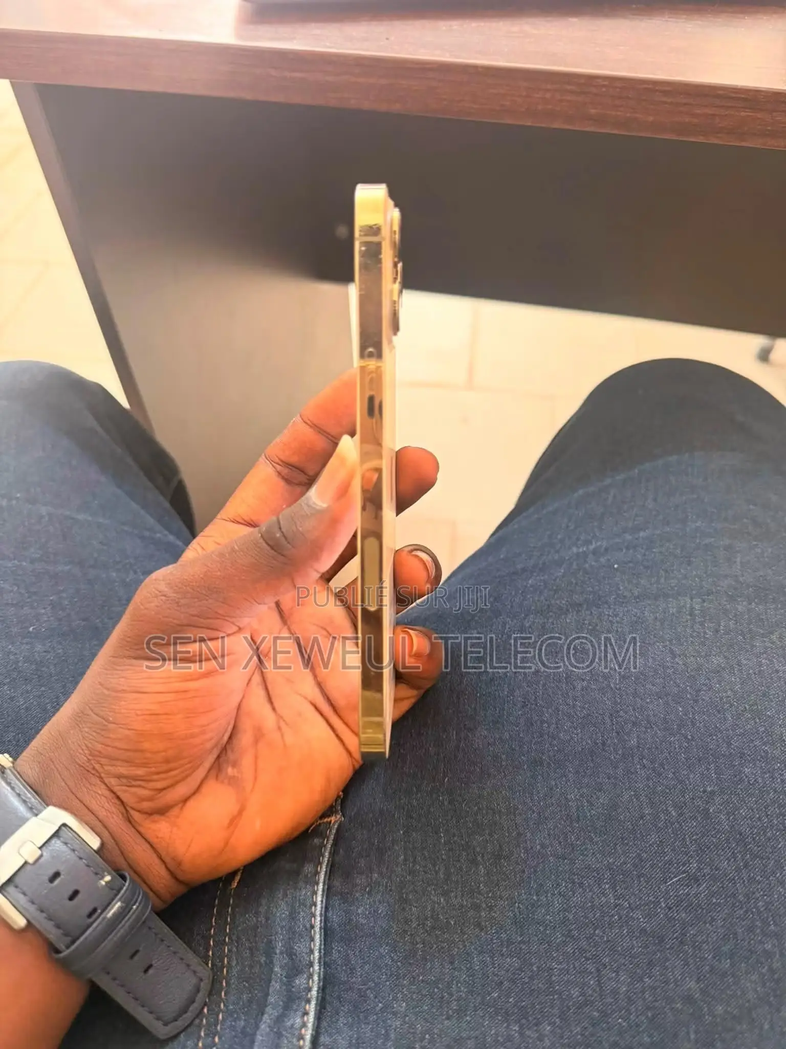 Nouveau Apple iPhone 12 Pro Max 256 GB Doré