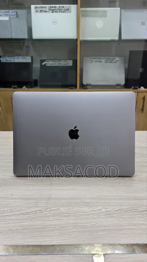 Ordinateur portable Apple MacBook Pro 2018 16GB Intel Core i7 SSD 512GB