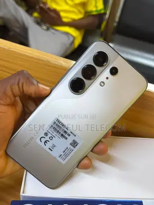 Nouveau Tecno Camon 50 Pro 256 GB Gris