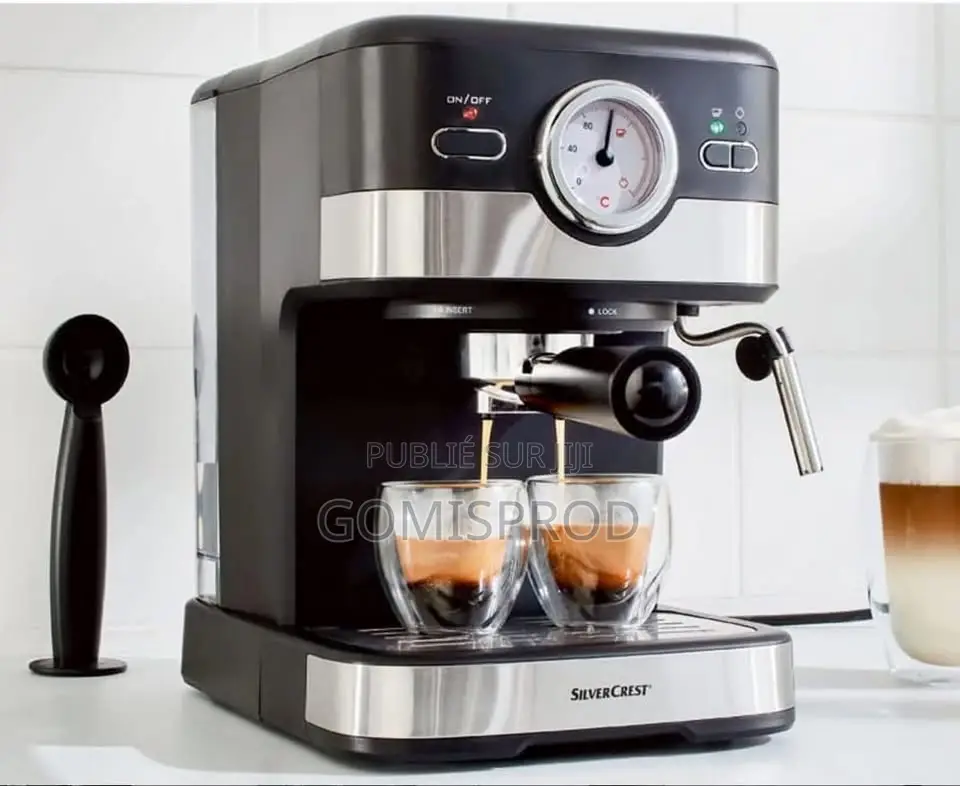 SilverCrest SEM 1100 C3 Machine À Expresso Avec Réservoir d'Eau 1,5 L