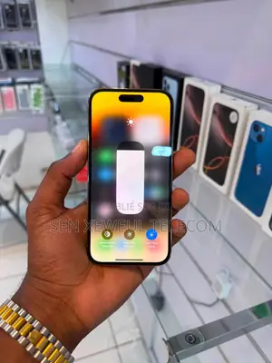Nouveau Apple iPhone 14 Pro 512 GB Doré