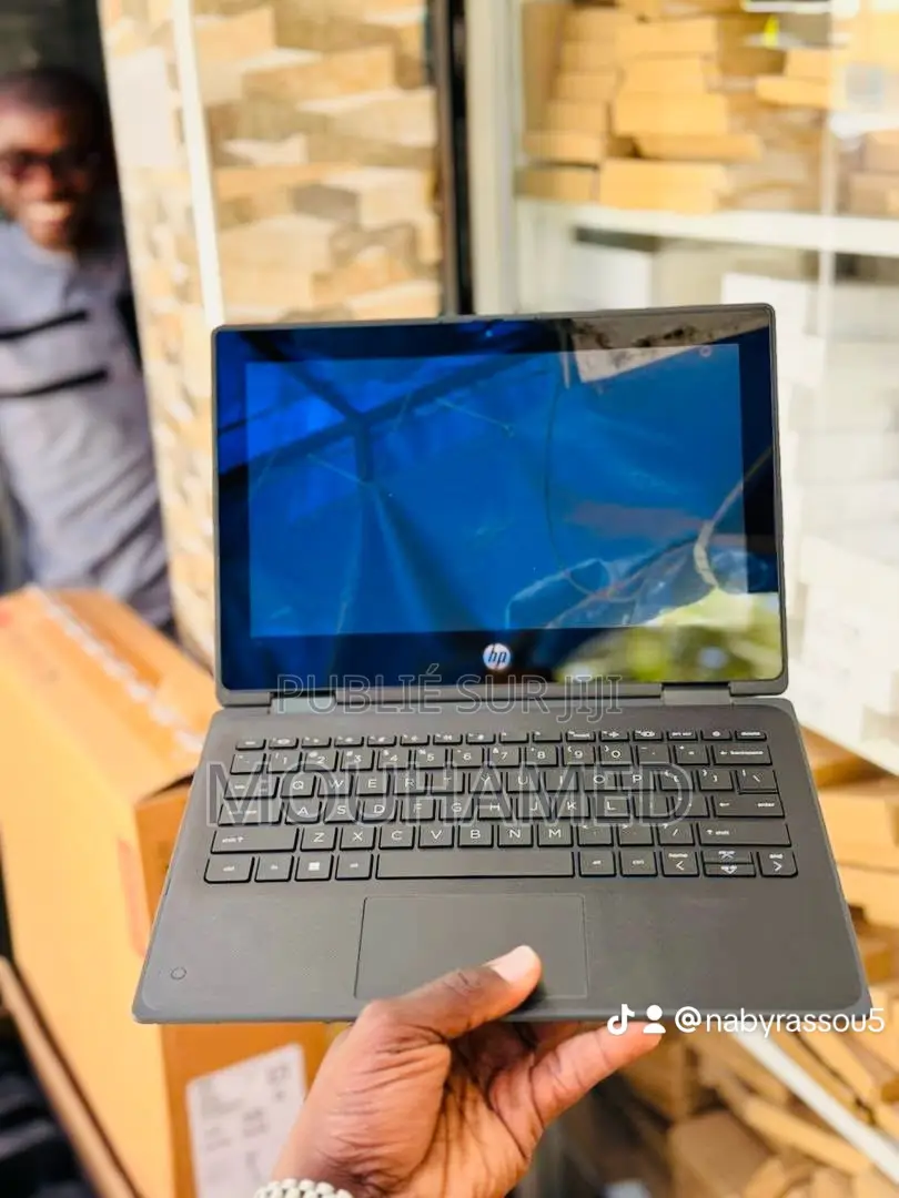 Nouveau HP EliteBook 840 G3 16GB Intel Core i7 HDD+SSD 256GB