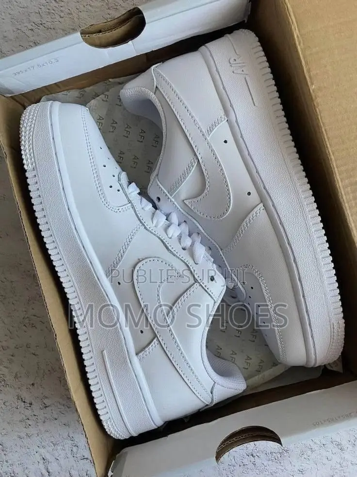 Nike Air Force 1 – Sneakers Iconiques