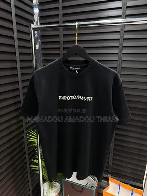 Des T-Shirts Polizei Et Des T-Shirts De Marque