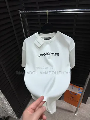 Des T-Shirts Polizei Et Des T-Shirts De Marque