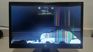 Moniteur Écran Cassé