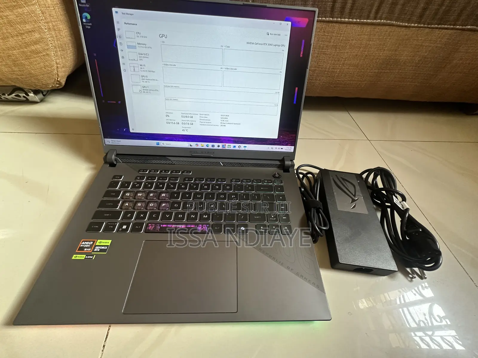 Ordinateur portable Asus ROG Strix G16 16GB AMD Ryzen 9 SSD 1T