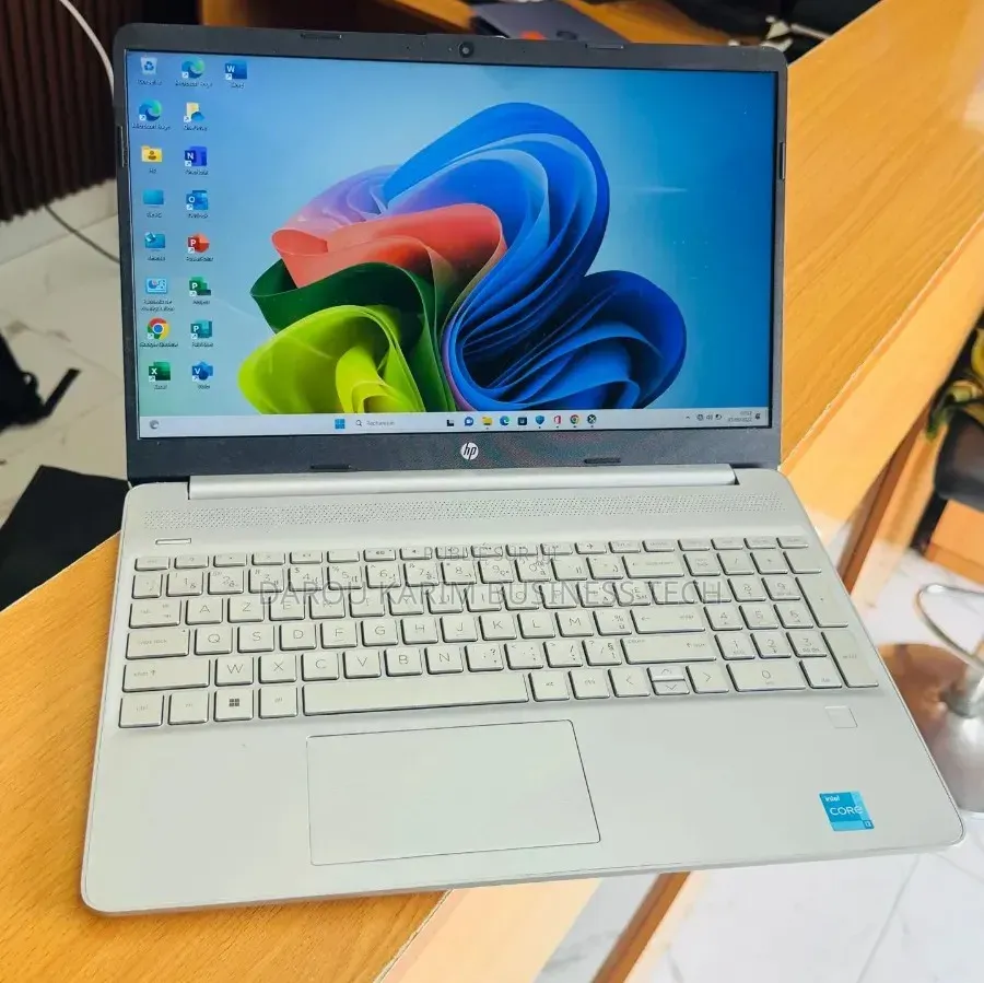 Nouveau Ordinateur portable HP 15S 8GB Intel Core i3 SSD 256GB