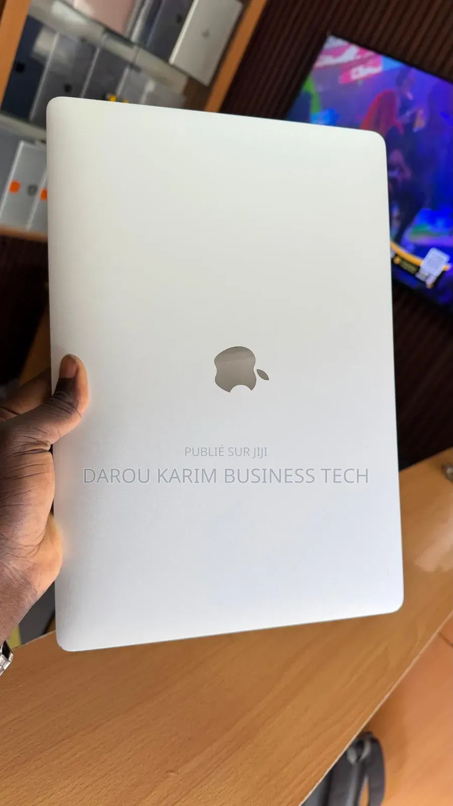 Nouveau Apple MacBook Pro 2017 16GB Intel Core i7 SSD 512GB