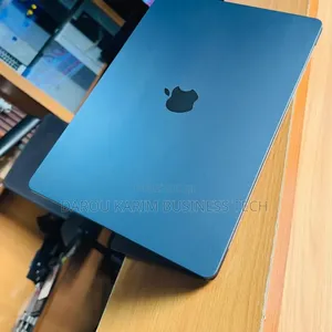 Nouveau Apple MacBook Air 2023 M2 8GB Apple M2 SSD 256GB
