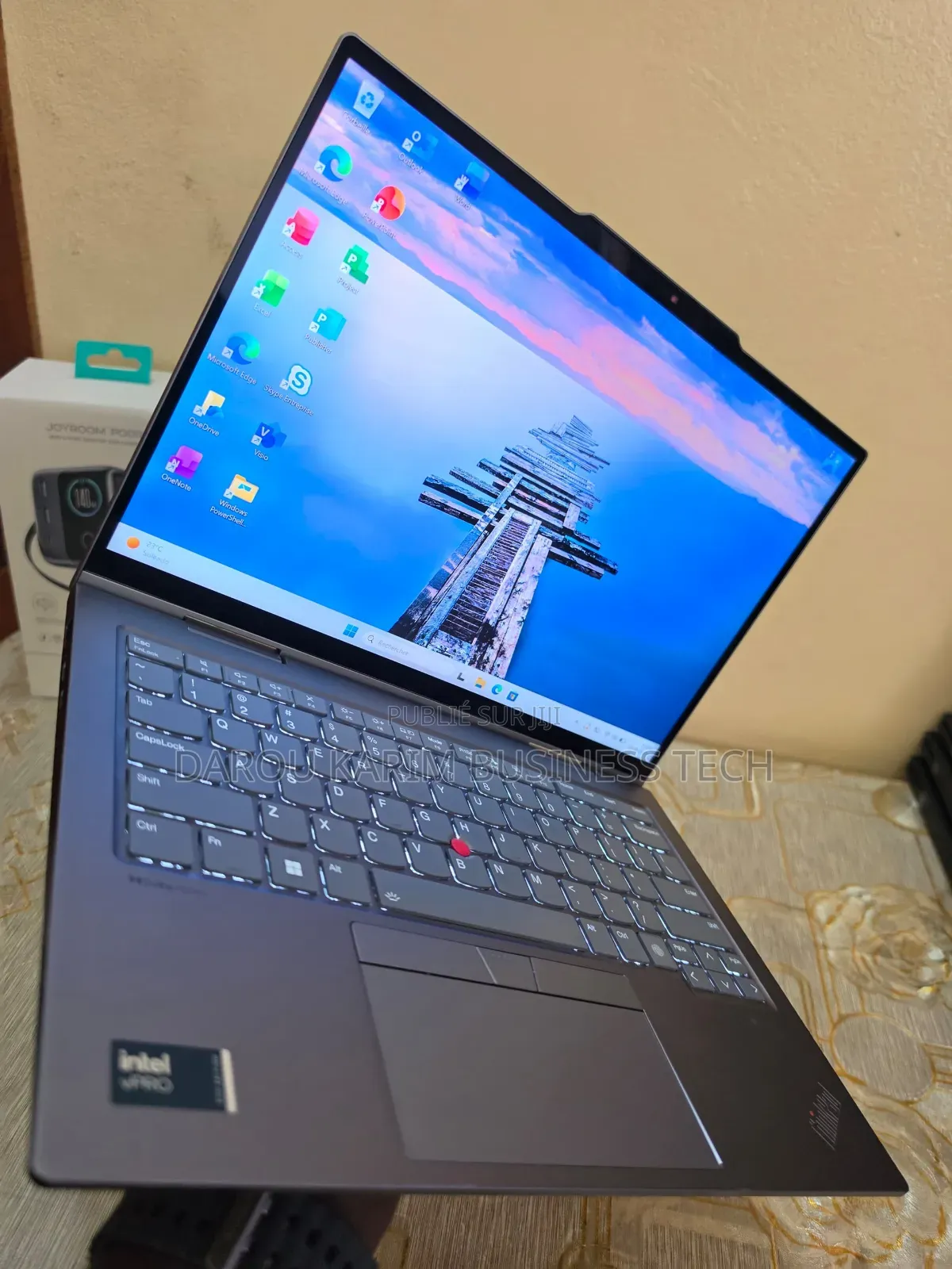 Nouveau Lenovo ThinkPad X1 32GB Intel Core Ultra 7 SSD 1T